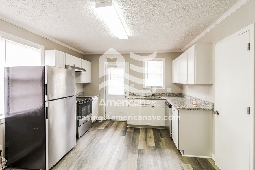 Building Photo - 1360 Forest Hill Rd