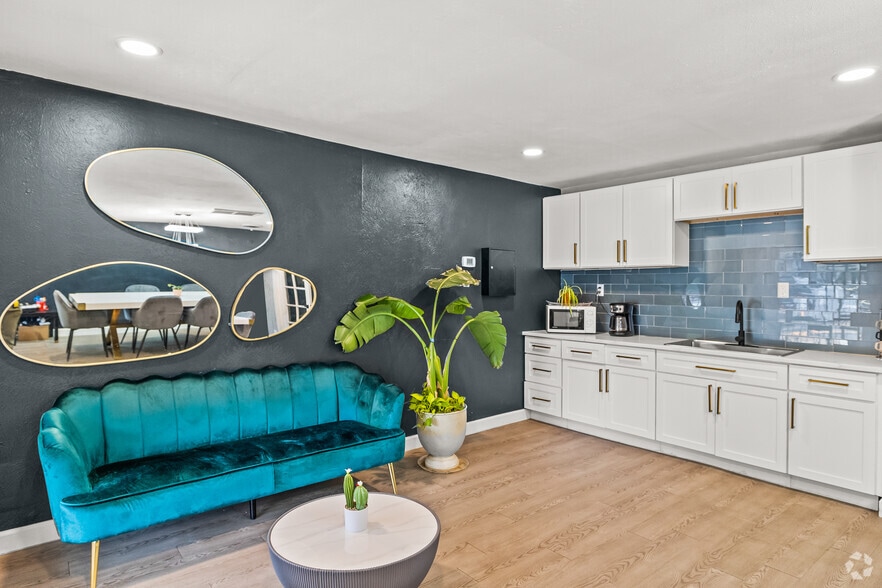 Primary Photo - Linda Vista Apartments