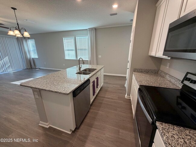 Building Photo - 13295 Didymus Dr