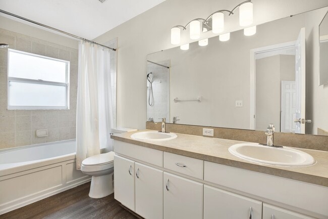 Building Photo - 10613 Little Bend Ln