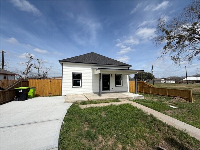 Building Photo - 1610 George Ave