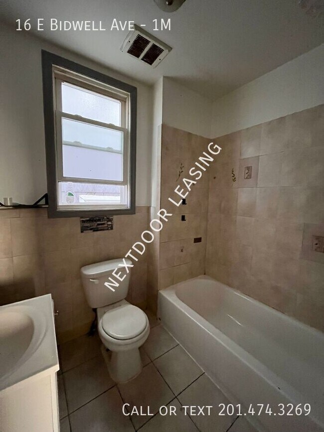 Building Photo - 16 E Bidwell Ave