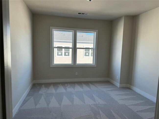 Building Photo - 1218 Westshore Dr