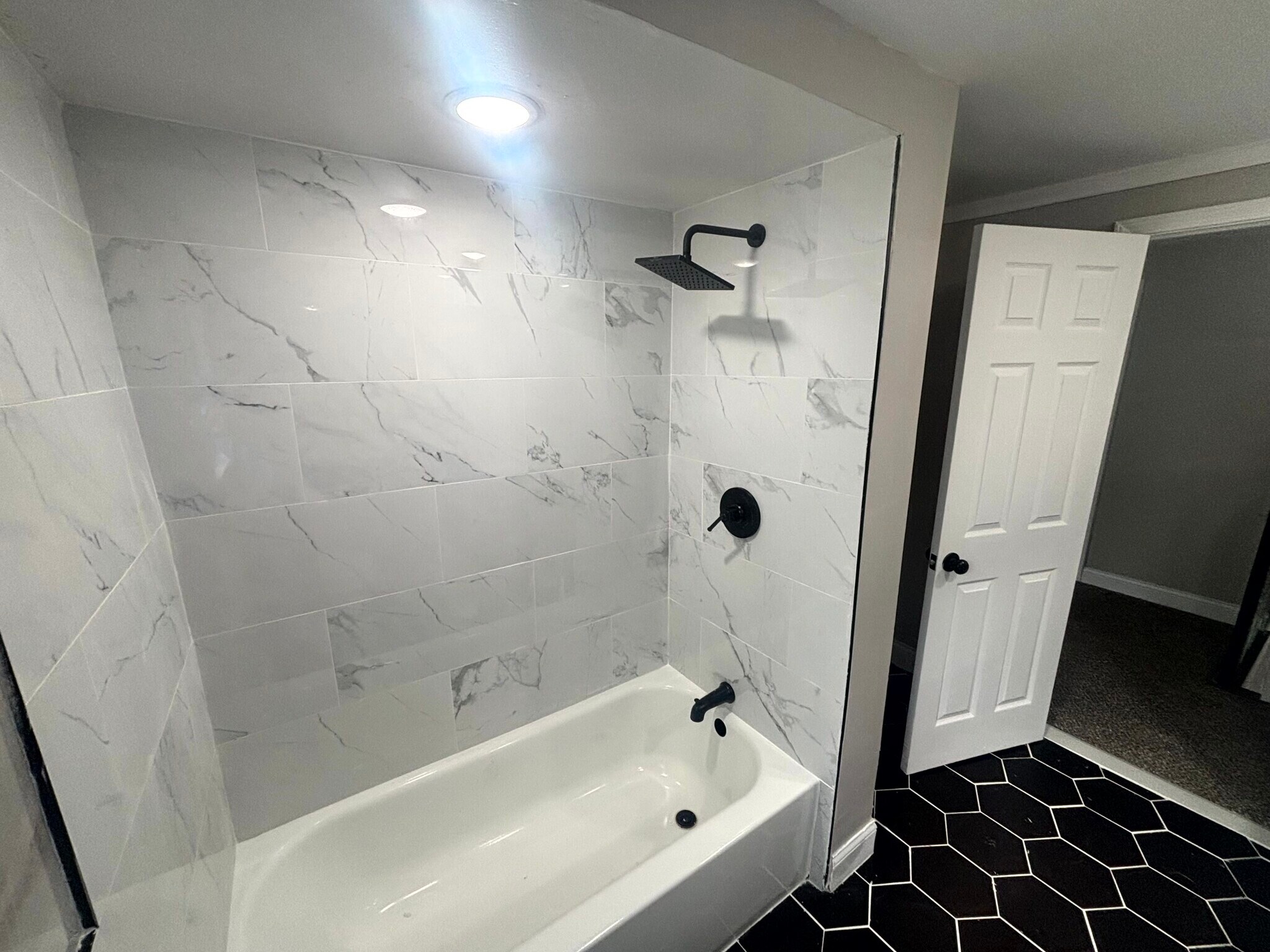 Building Photo - 29621 Fernhill Dr