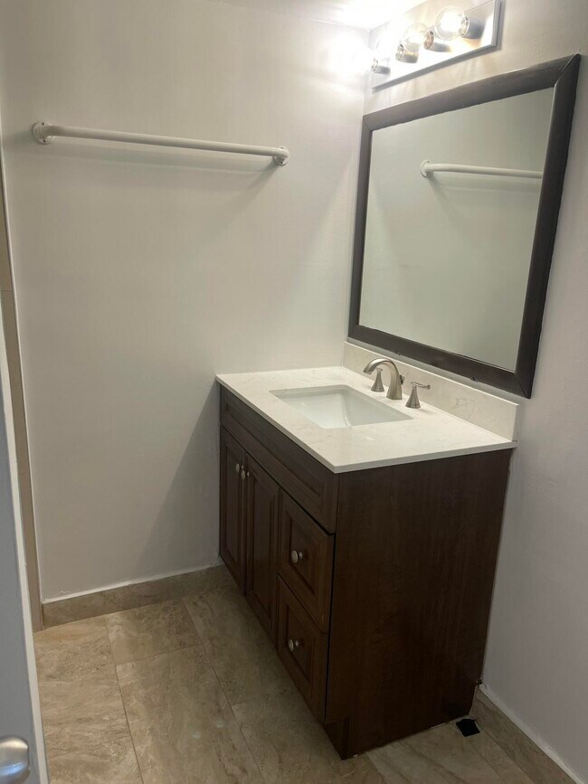 Building Photo - 7173 Orange Dr