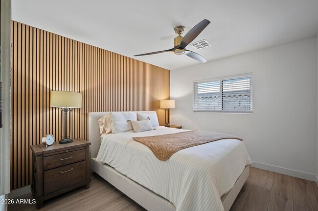 Building Photo - 8314 E Mariposa Dr