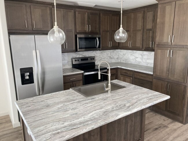 Building Photo - 3617 Campari Dr