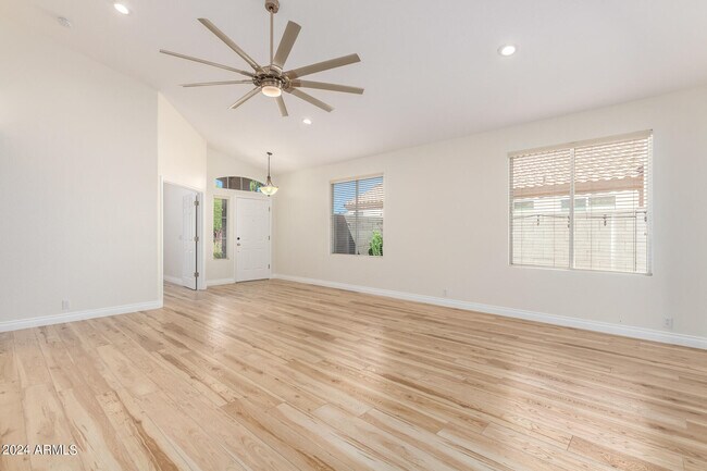 Building Photo - 7251 E Lomita Ave