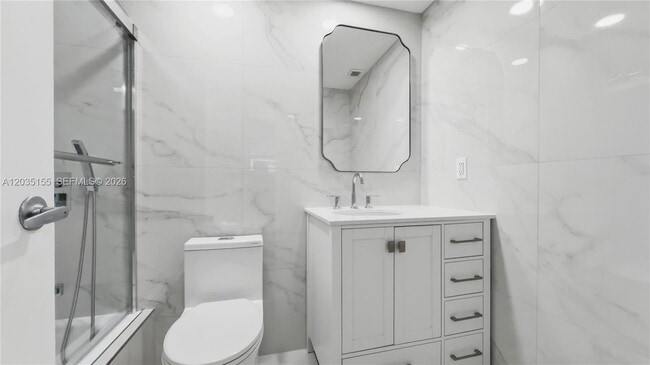 Building Photo - 3001 S Ocean Dr