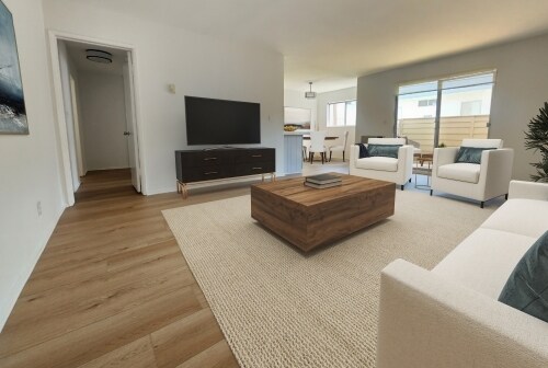 Interior Photo - 1235 Brockton Ave