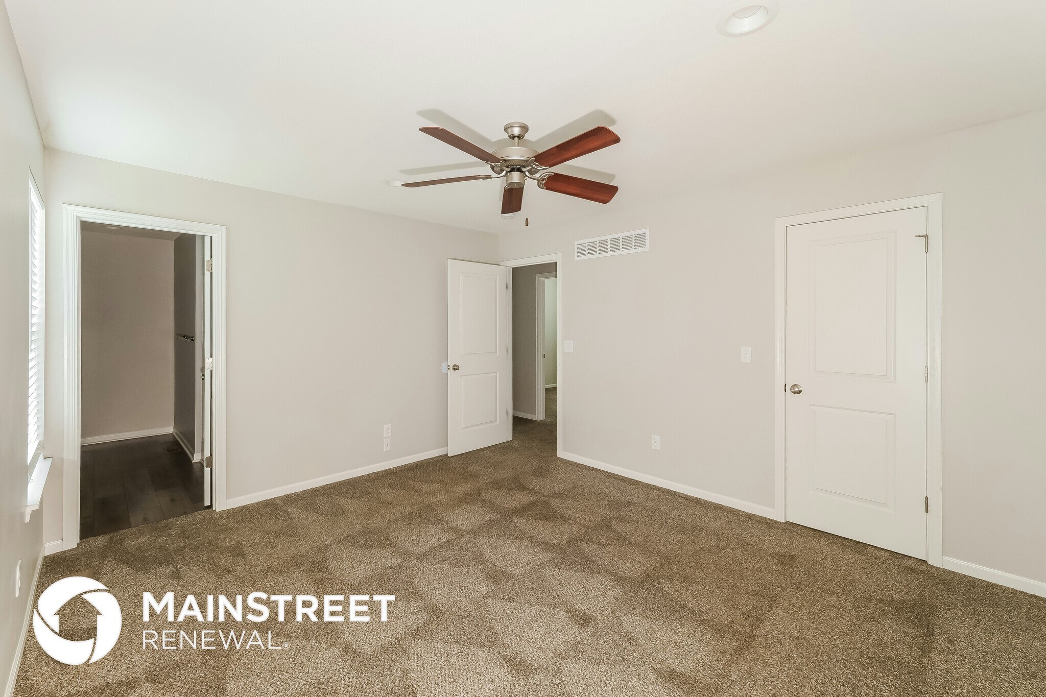 Building Photo - 9810 E 220th St