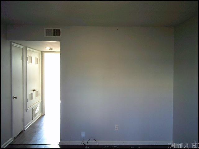 Building Photo - 1805 Sanford Dr