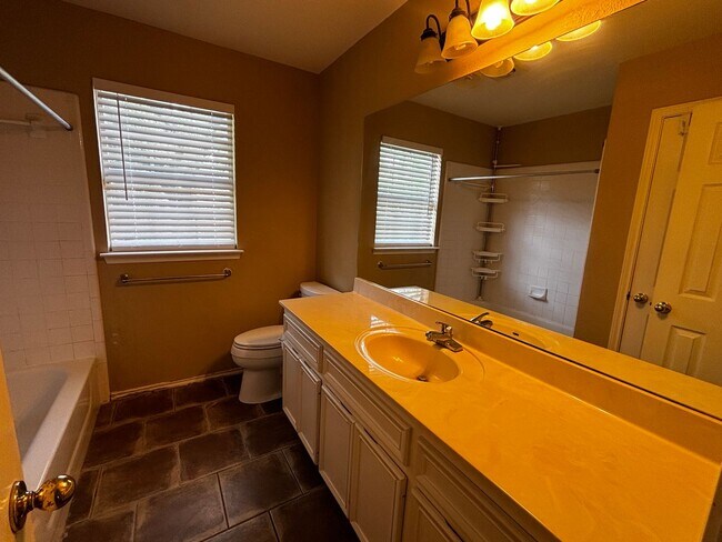 Building Photo - Beautiful 4 bed home in Round Rock