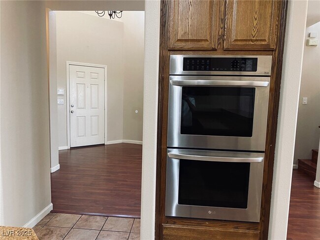 Building Photo - 3541 Tertulia Ave