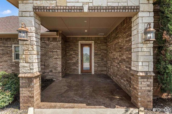 Building Photo - 7489 Roller Rd