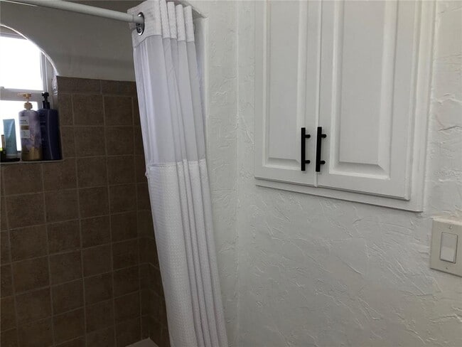 Building Photo - 5253 2nd Ave N