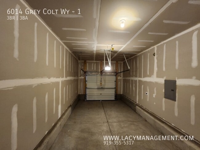 Building Photo - 6014 Grey Colt Wy