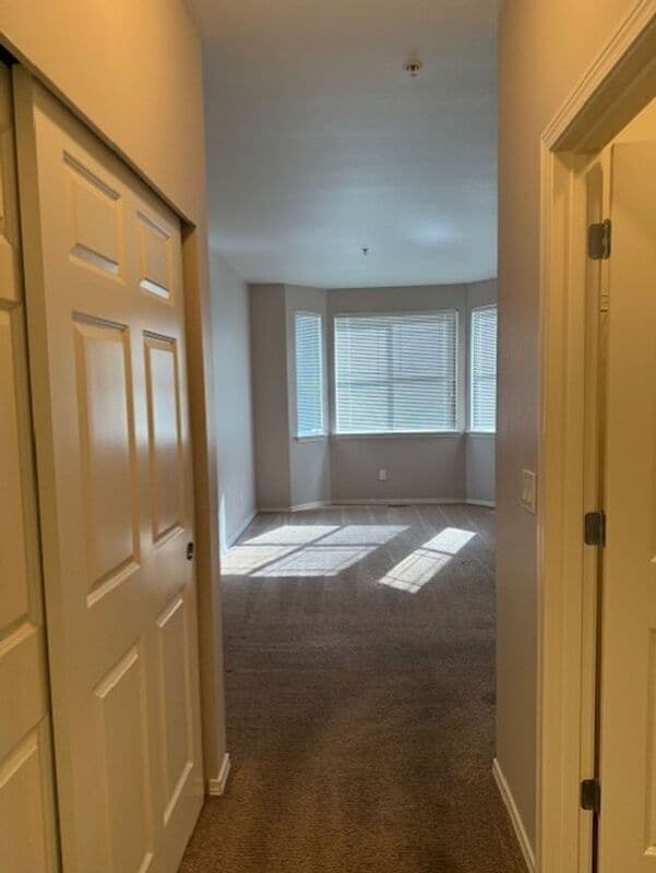 Building Photo - 910 Medical Center Dr