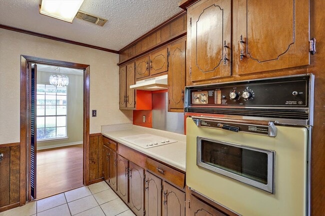 Building Photo - 155 Cypress Dr