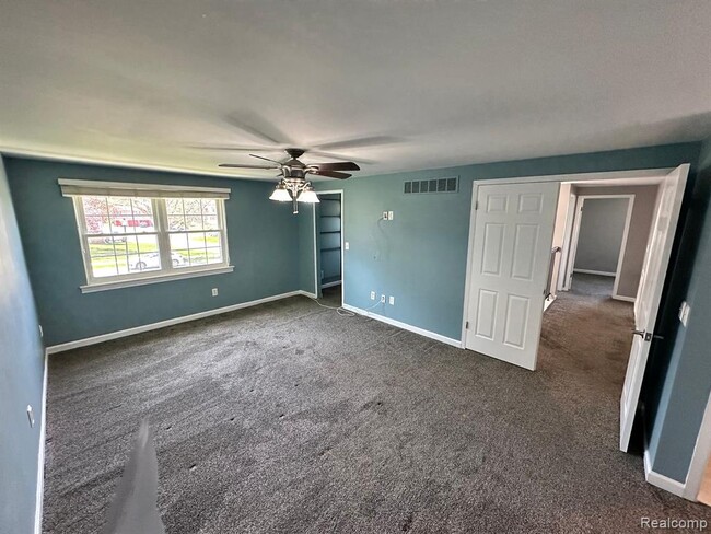 Building Photo - 20828 W Glen Haven Cir