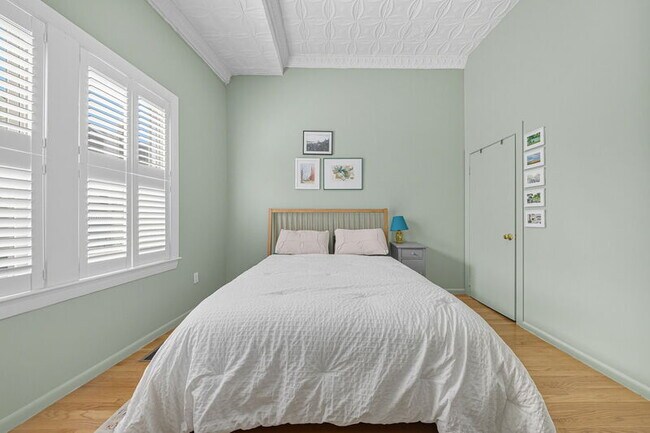 Building Photo - 183 Rindge Ave