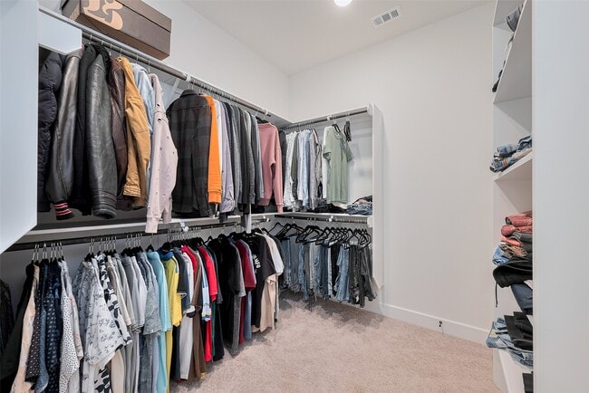 Building Photo - 16803 Jacobs Peak Path