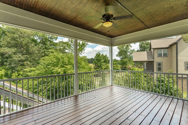 Building Photo - 7725 Peppertree Dr