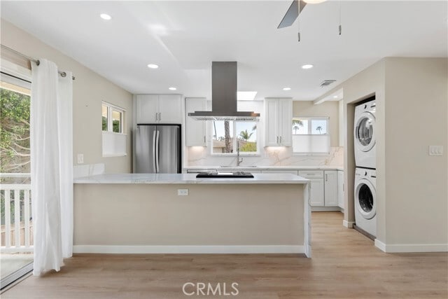 Building Photo - 928 Seaside Ct