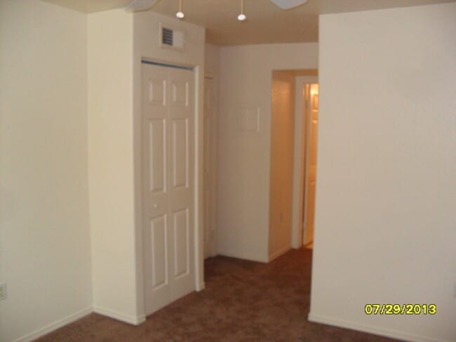 Building Photo - NLV DECATUR VILLAS #2015