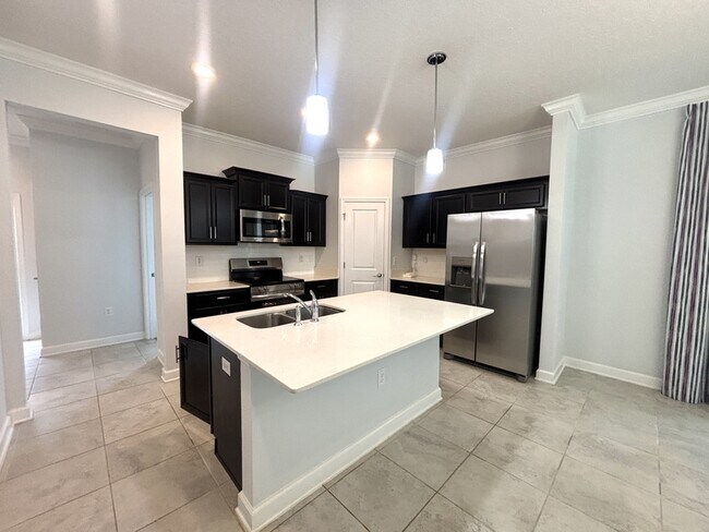 Building Photo - 15518 Water Spring Blvd