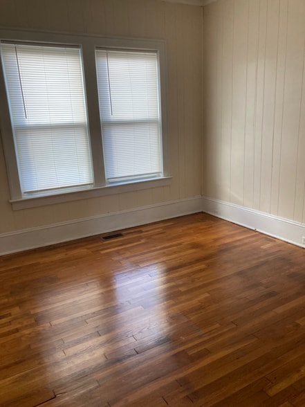 Building Photo - 301 W G St