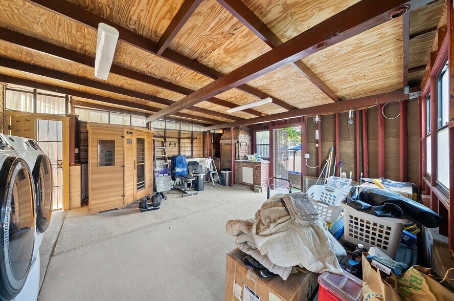 Building Photo - 3527 Moultrie Ave