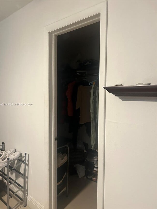 Building Photo - 6130 W 19th Ave