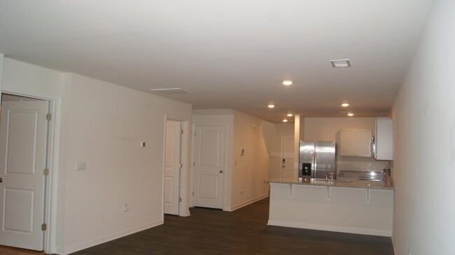 Building Photo - 188 Wall St