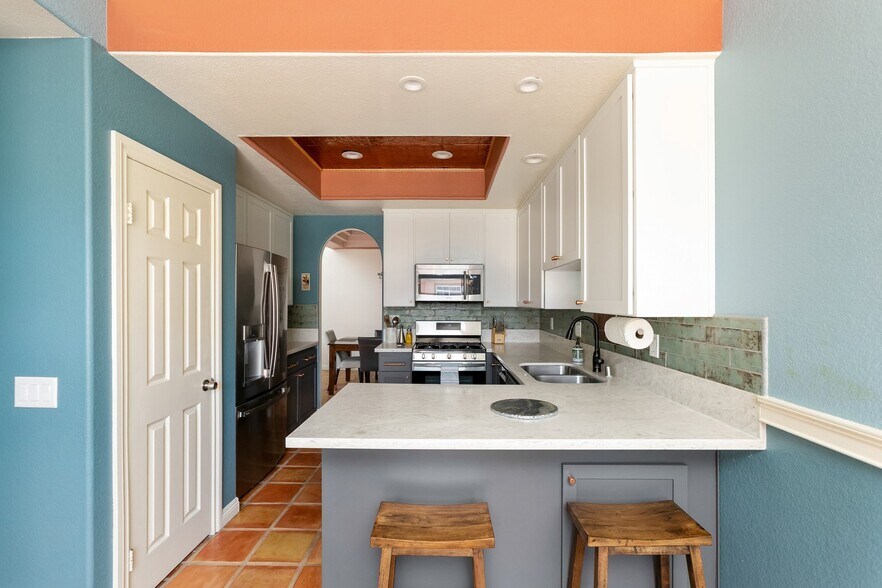 Building Photo - 3531 Cameo Dr