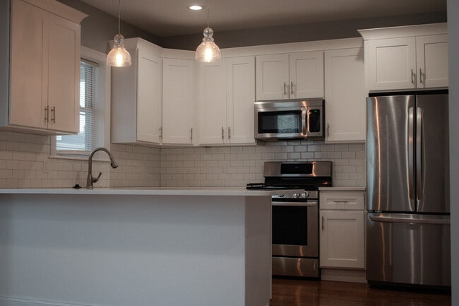 Kitchen - 160 Minot St