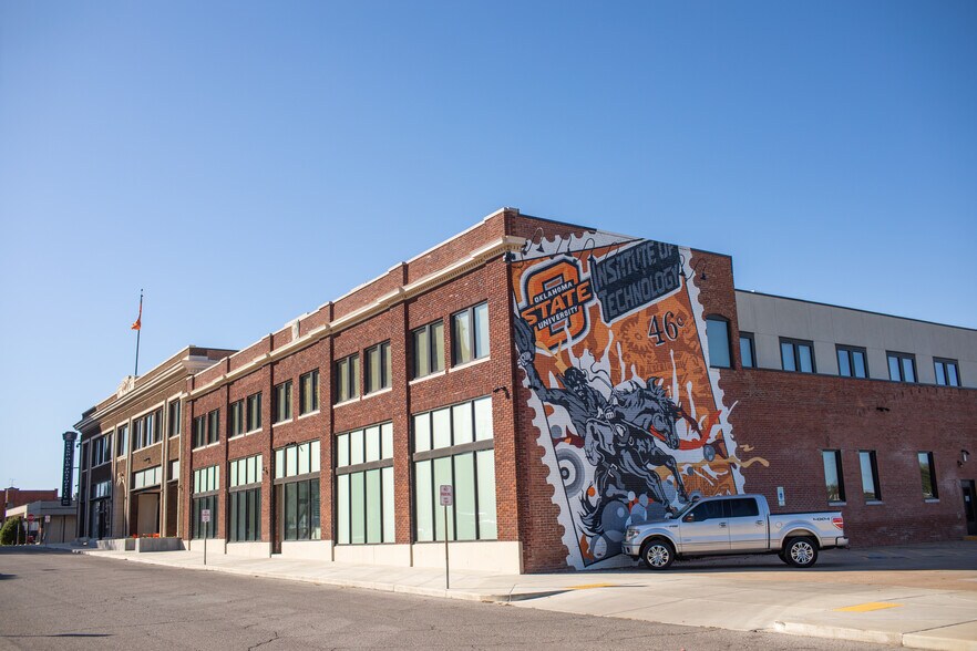 Building Photo - Ford Lofts