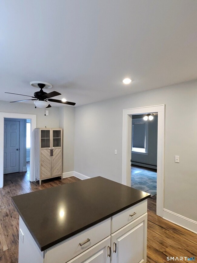 Building Photo - 258 Jennings Rd