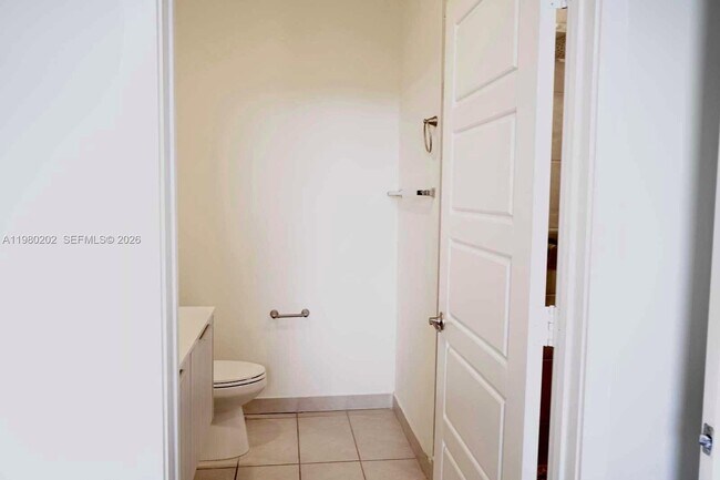 Building Photo - 7925 NW 104th Ave