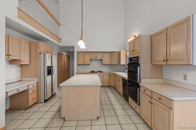 Building Photo - 6739 Arlington Dr