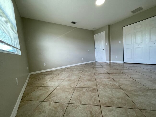 Building Photo - 2886 Harson Way