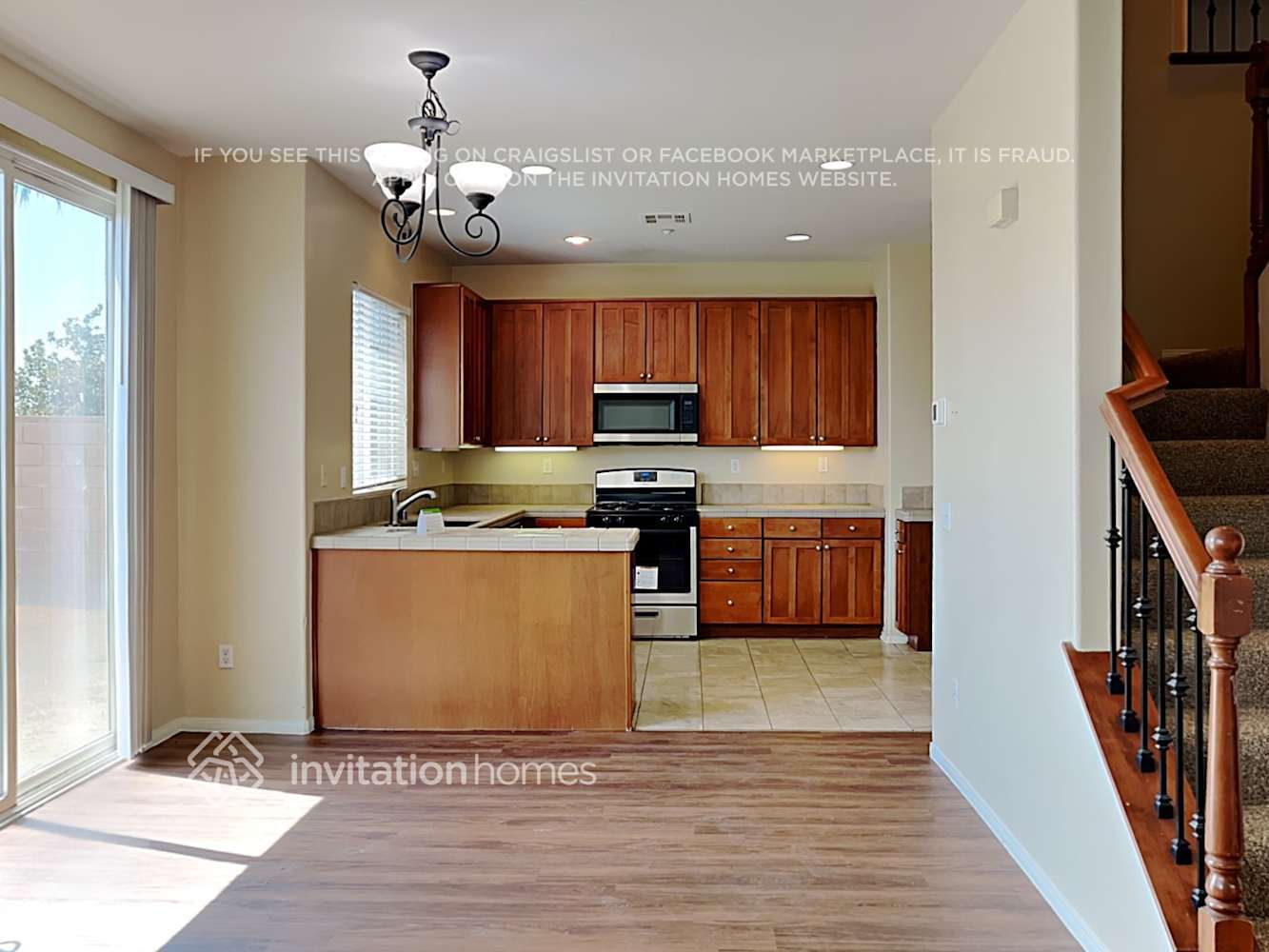 Building Photo - 16467 El Revino Dr