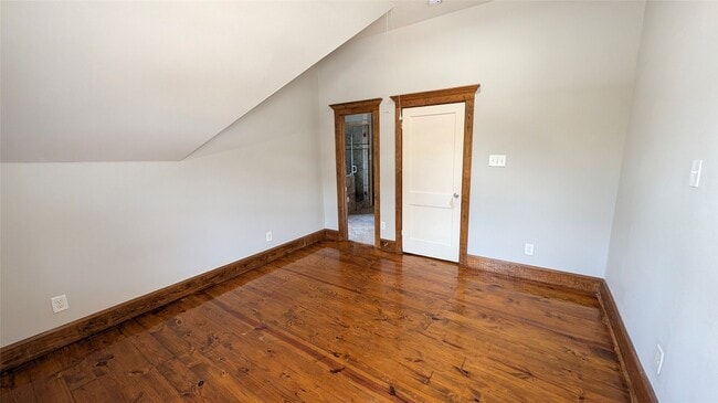 Building Photo - 702 Paschall St