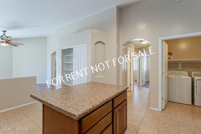 Building Photo - 8356 S Otis Dr