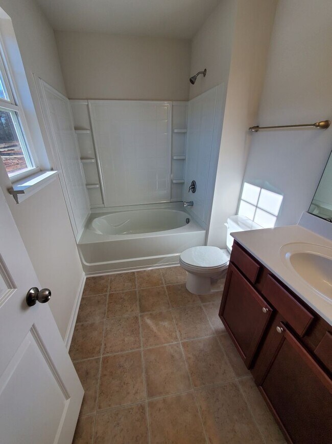 Building Photo - 7421 Sienna Heights Pl