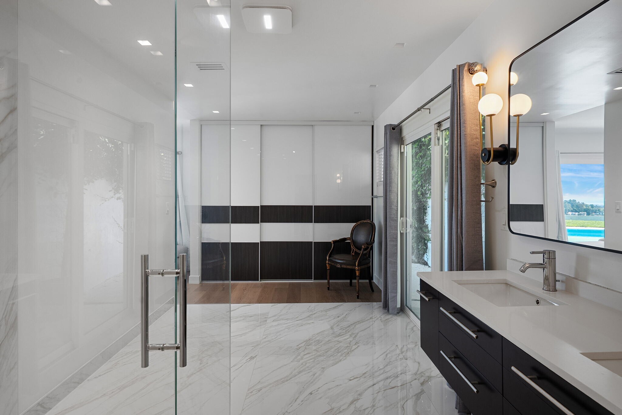 Building Photo - 1641 Tower Grove Dr