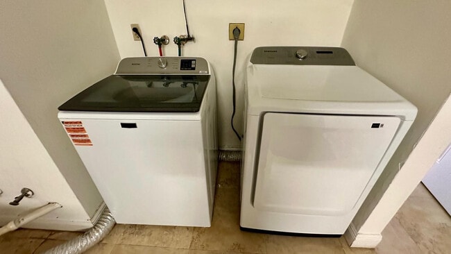 Building Photo - 13005 SW 119th Terrace