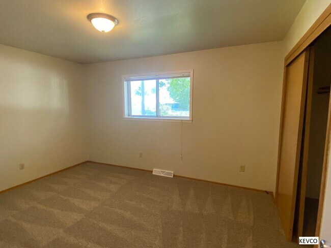 Building Photo - 1105-1107 Fuqua Dr