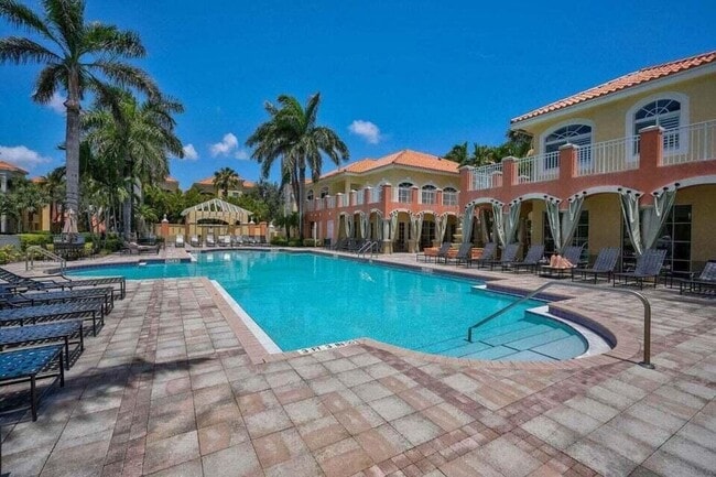 Building Photo - 11018 Legacy Dr