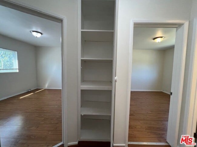 Building Photo - 2210 S Sycamore Ave